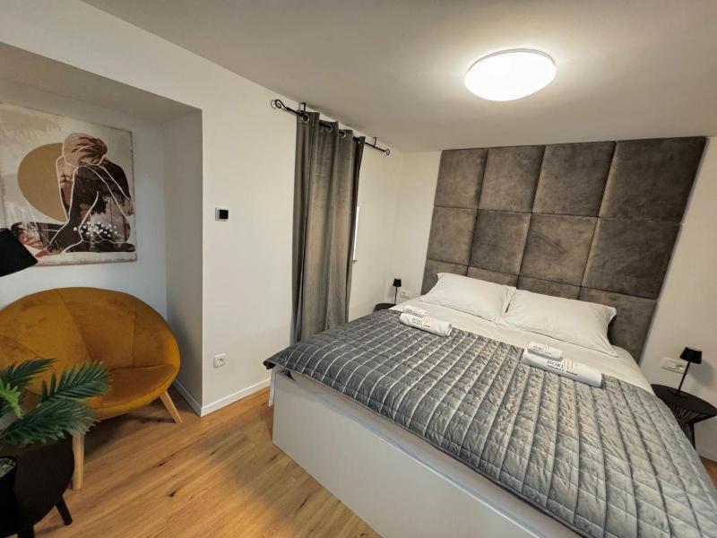 Fiori Apartment *